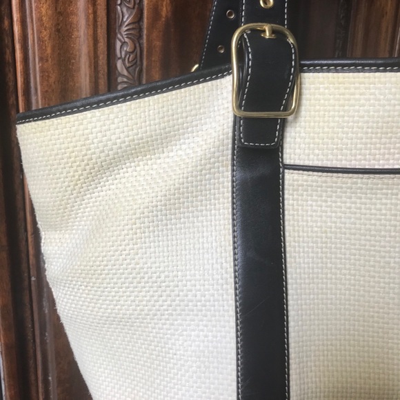 Generous Woven Coach Tote Black & Cream - Picture 3 of 15